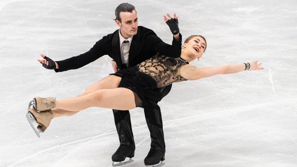 Sie lösten bei der WM ihr Ticket für Tokio: Die Eistänzer Katharina Müller (vorne) und Tim Dieck.