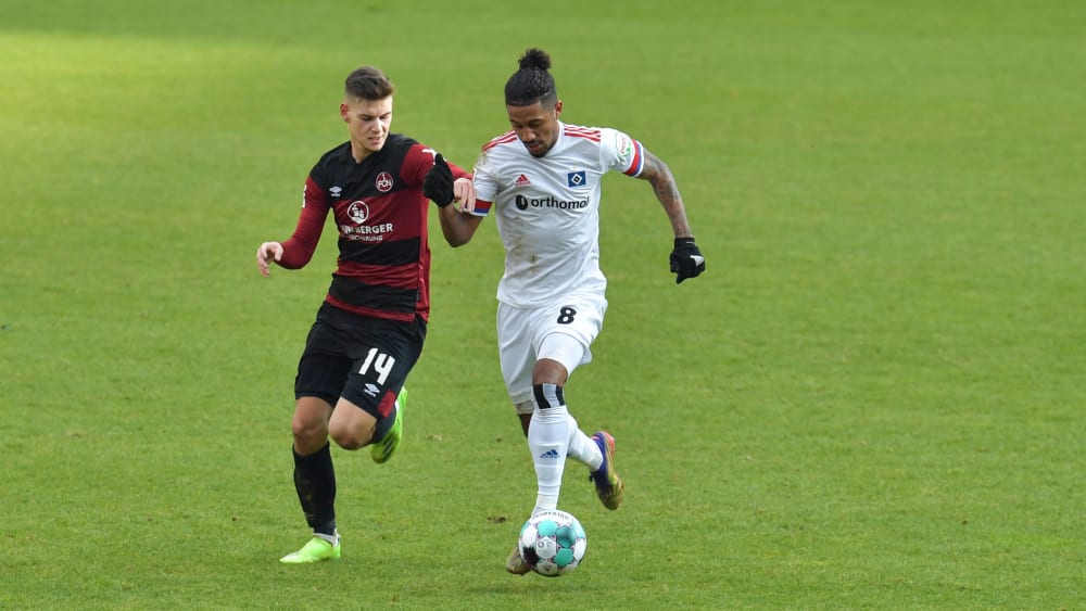 Treffen am 32. Spieltag aufeinander: Nürnberg mit Tom Krauß (li.) und der HSV mit Jeremy Dudziak.