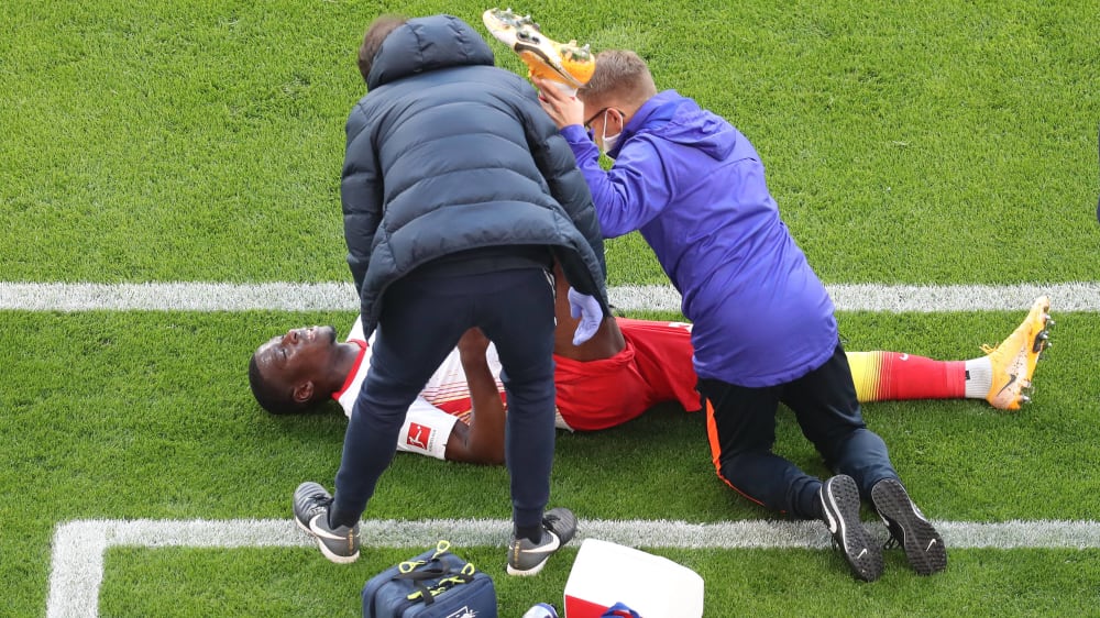 Musste während des Hertha-Spiels behandelt werden: Nordi Mukiele.