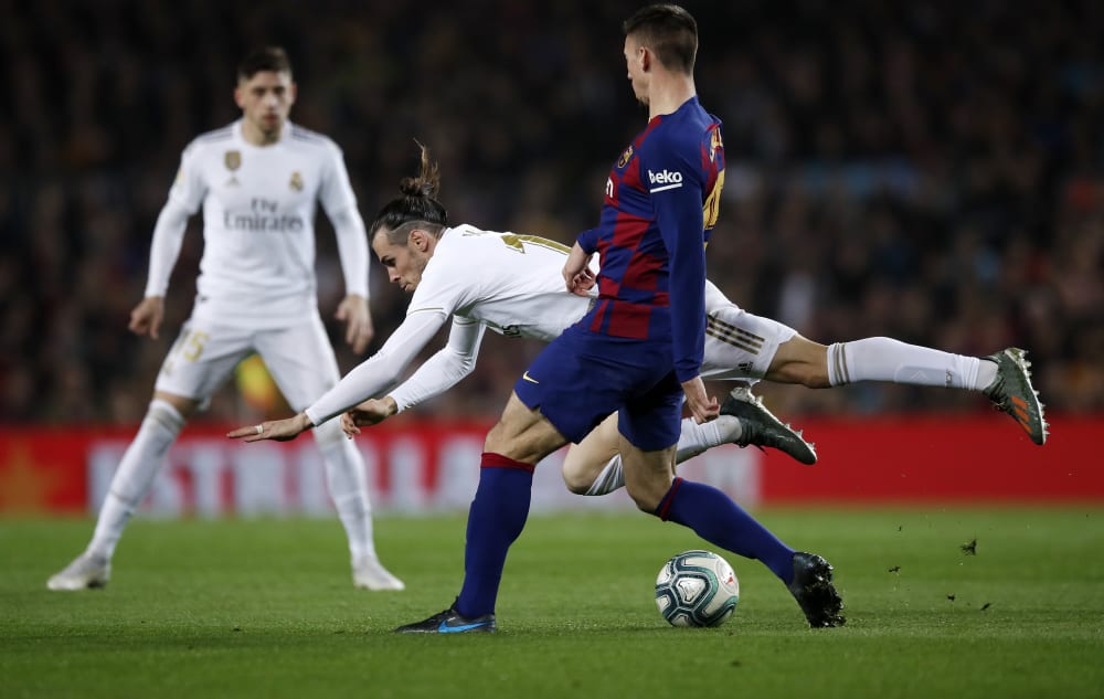 Nur Bale (im Tiefflug) traf im Clasico - doch der Treffer zählte nicht.