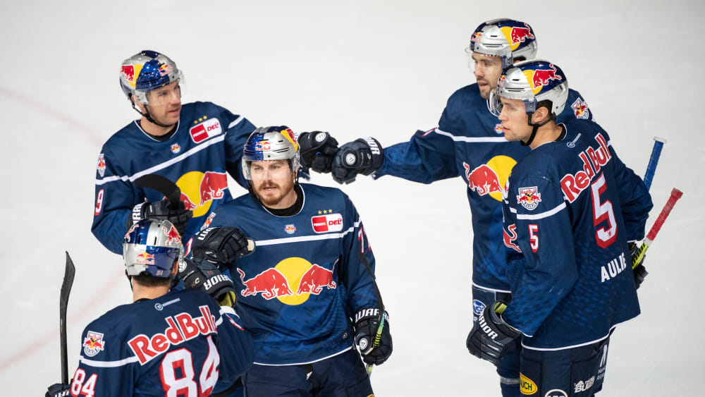 Schoss München zum Comeback-Sieg gegen Mannheim: Keith Aulie (r.).