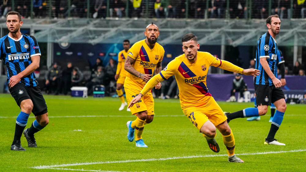 Er schockte Inter früh: Carles Perez (Mi.).