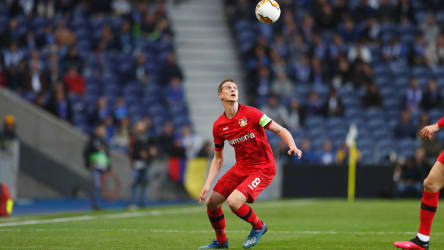 Lars Bender hat den Ball im Blick