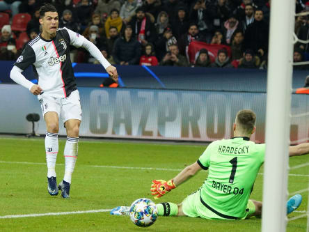 Cristiano Ronaldo ist Spieler von Juventus.