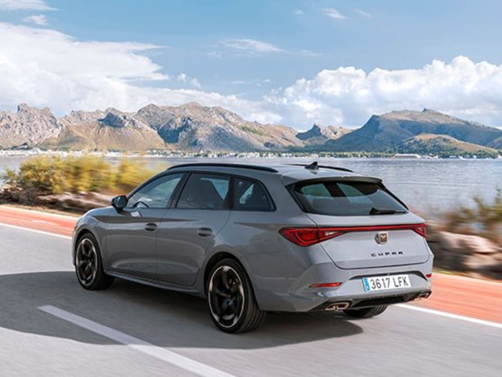 Cupra Leon E Hybrid Der Power Plug in Kicker cupra-leon-e-hybrid-der-power-plug-in-kicker