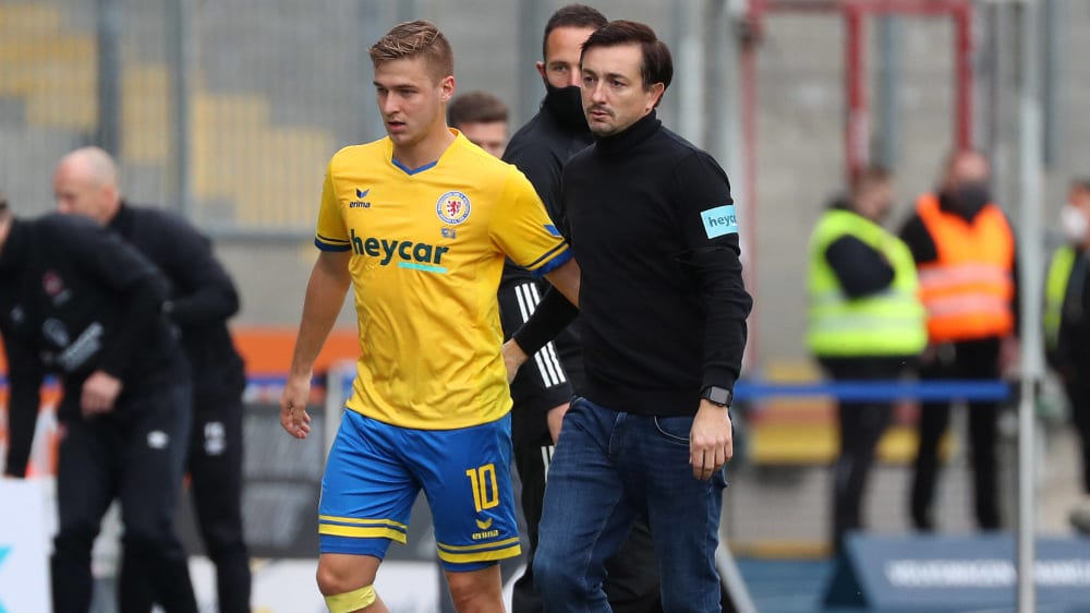 Kehrt der Kapitän zurück? Martin Kobylanski, hier mit Trainer Daniel Meyer, fehlte zuletzt dreimal.