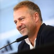 Hat zahlreiche Spezialisten an seiner Seite: Bundestrainer Hansi Flick.