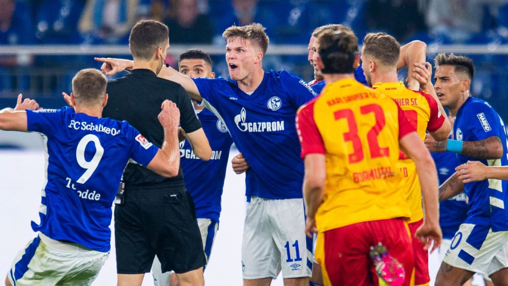 Proteste der Schalker halfen nichts.