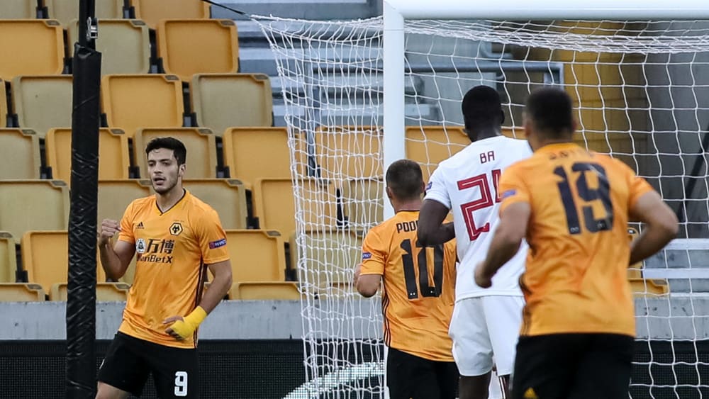 Wolves-Stürmer Raul Jimenez (li.) avancierte beim 1:0 über Olympiakos zum Matchwinner.