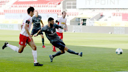Ishak erzielt das 1:0
