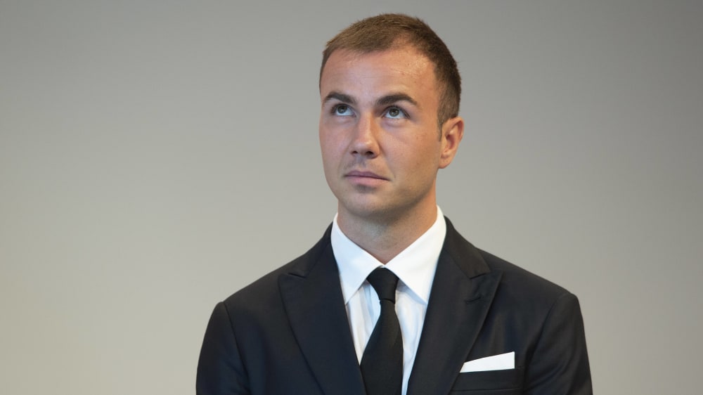 Wohin geht der Blick? Mario Götze, hier im August bei der Verleihung des Landesverdienstordens Nordrhein-Westfalen, sucht einen Klub mit Ambitionen.