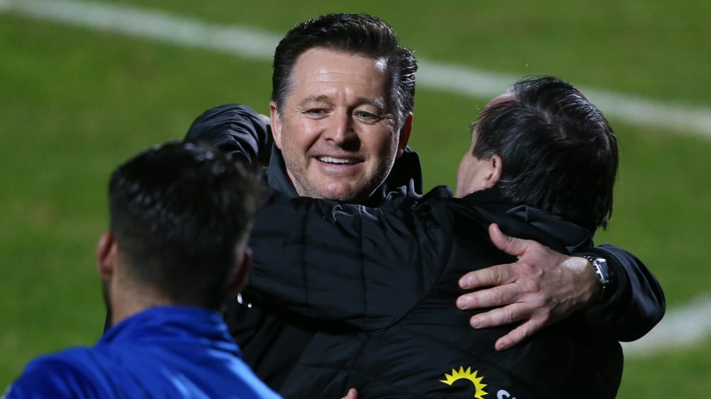 So sieht Erleichterung aus: Magdeburgs Trainer Christian Titz nach dem ersten Sieg unter seiner Regie.