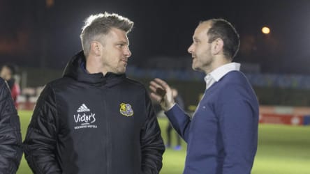 Im Gespräch: Trainer Lukas Kwasniok und Geschäftsführer David Fischer.