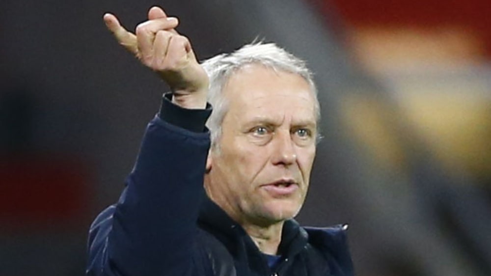 Freiburgs Trainer Christian Streich war trotz des Erfolgs in Leverkusen nicht rundum zufrieden.