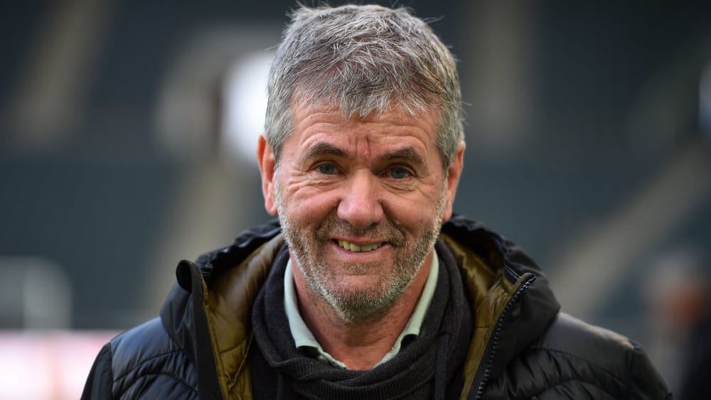 Soll den 1. FC Köln zum Klassenerhalt führen: Friedhelm Funkel.