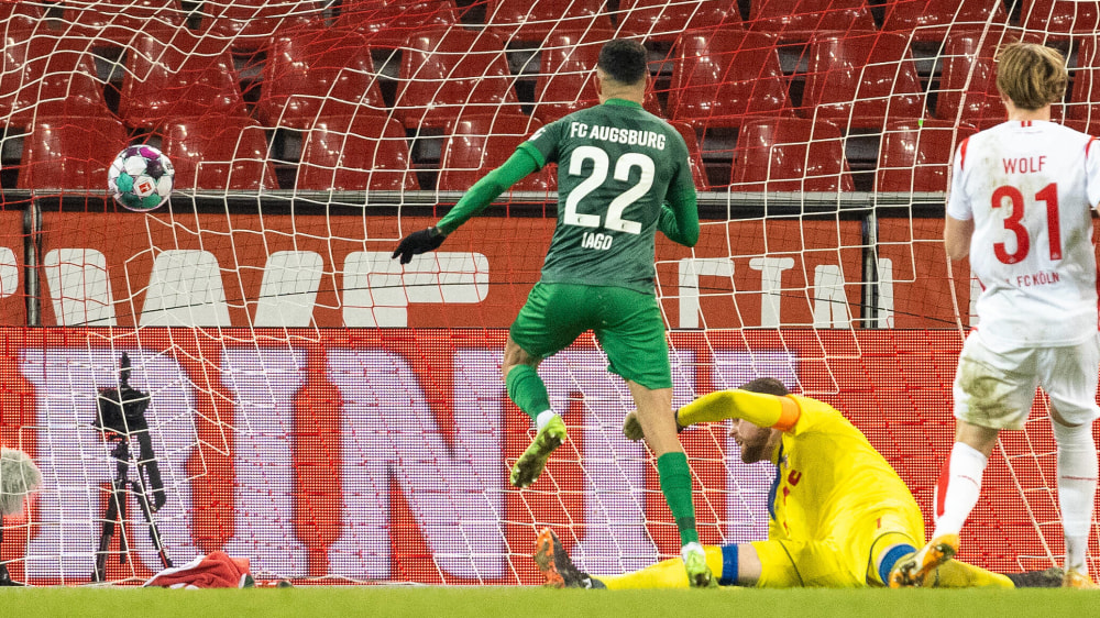 Iago trifft entscheidend in der Schlussphase für den FC Augsburg in Köln.
