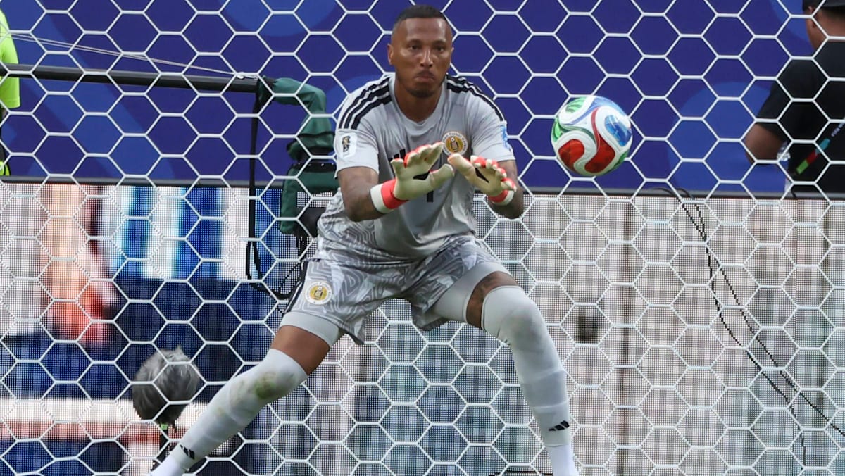 Curacao goalkeeper jokes: |