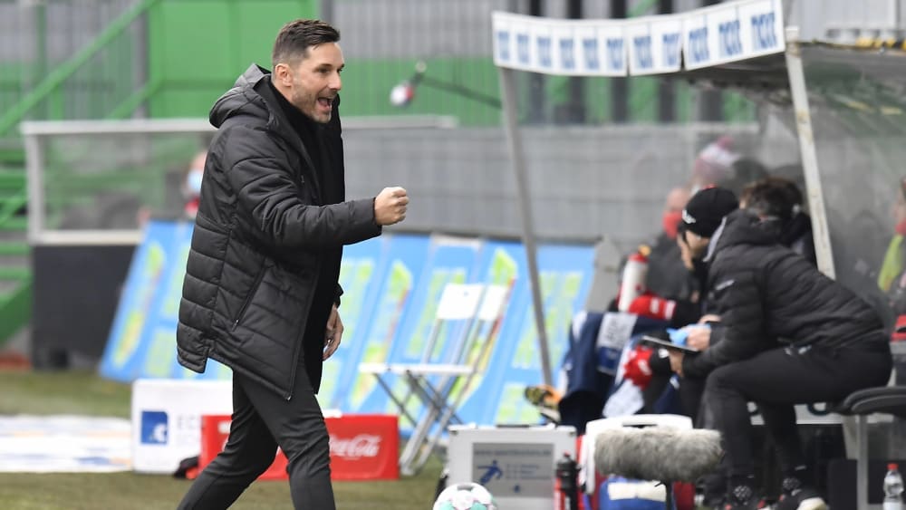 Zuletzt viermal in Folge freute sich Stefan Leitl über einen Dreier - setzt Fürth seine Serie im Derby fort?