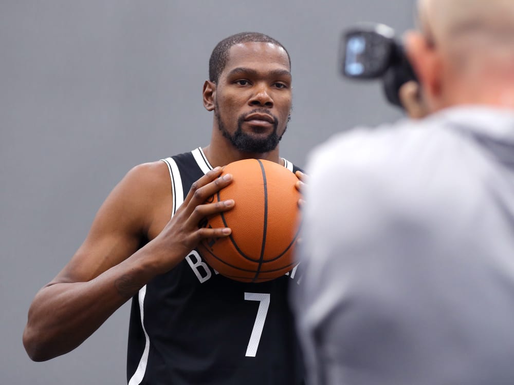 NBA-Favoritencheck: Milwaukee Bucks und Philadelphia 76ers ...