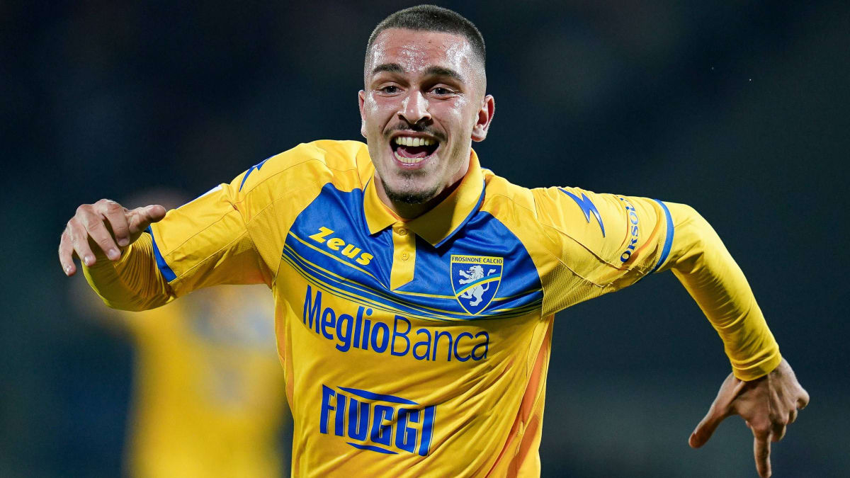 Bayern loan Ibrahimovic makes Frosinone cheer