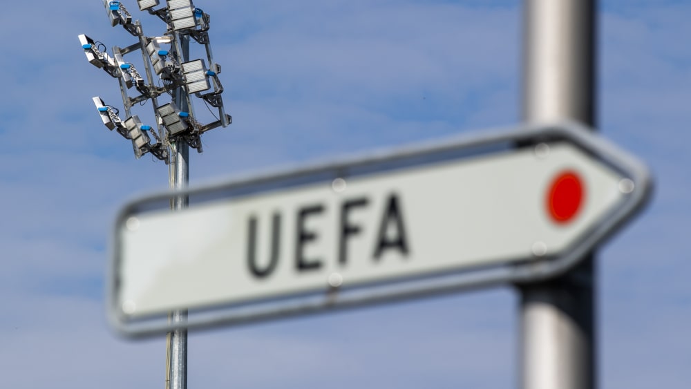 Die zwölf Super-League sichern sich rechtlich ab gegen verbände wie UEFA und FIFA.