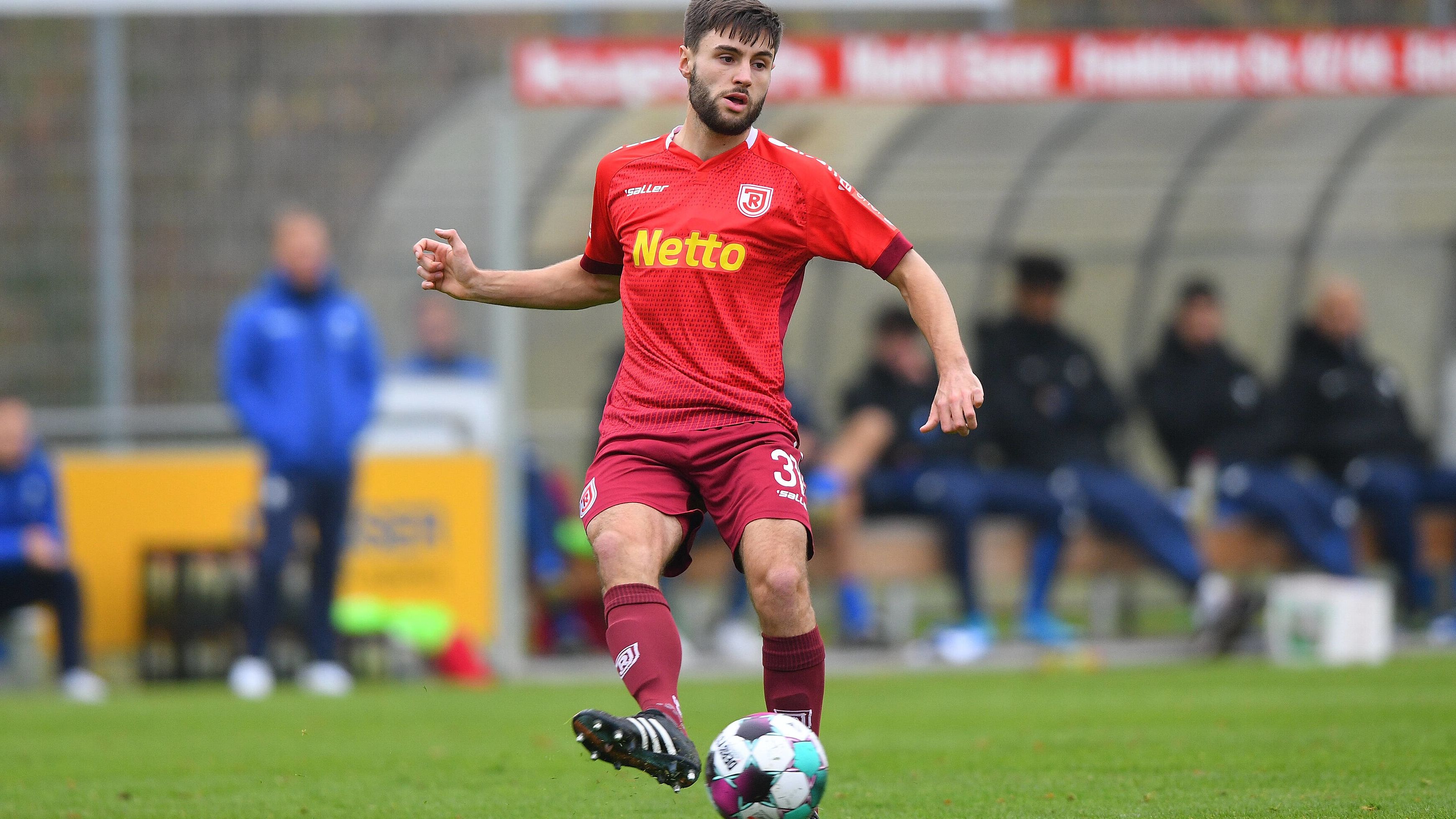 Ausleihe Tom Baack wechselt von Jahn Regensburg zum SC Verl kicker Ausleihe Tom Baack wechselt von Jahn Regensburg zum SC Verl kicker