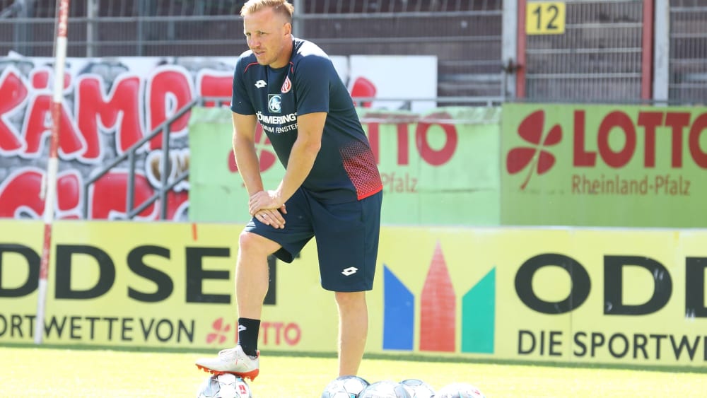 Schaut vor allem bei den Mainzer Stürmern zu: Assistenzcoach Michael Thurk.