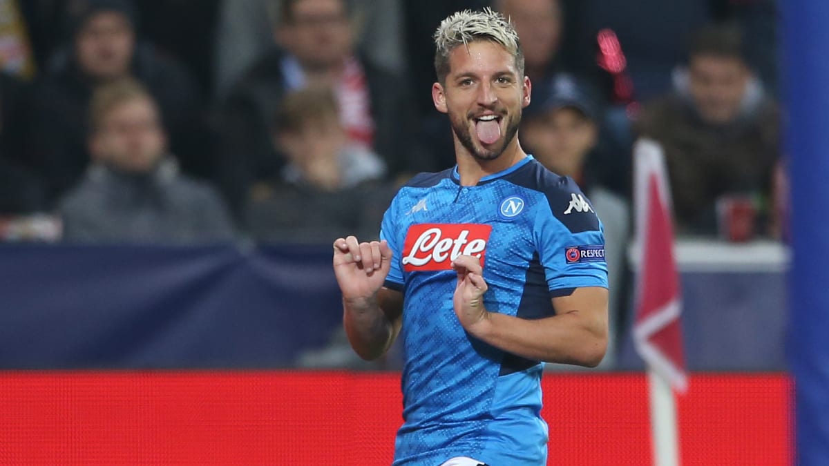 Matchwinner Mertens Uberholt Maradona Und Ist Hamsik Auf Den Fersen Kicker