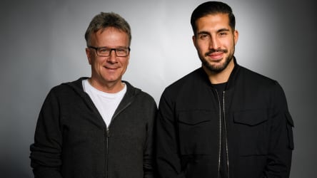 Emre Can mit kicker-Reporter Thomas Hennecke.