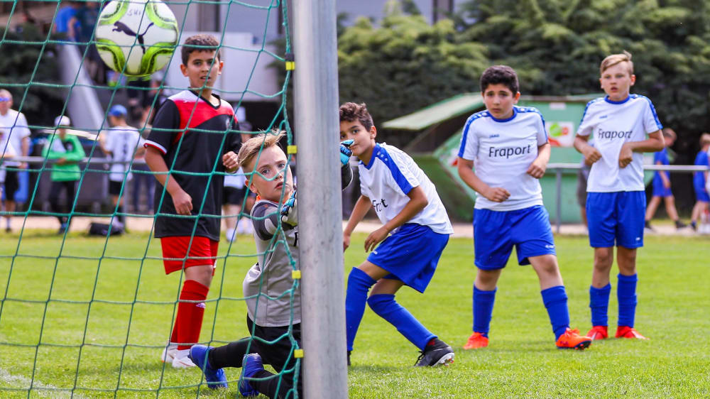 Immer mehr Kinder hören mit dem Fußballspielen im Verein auf.