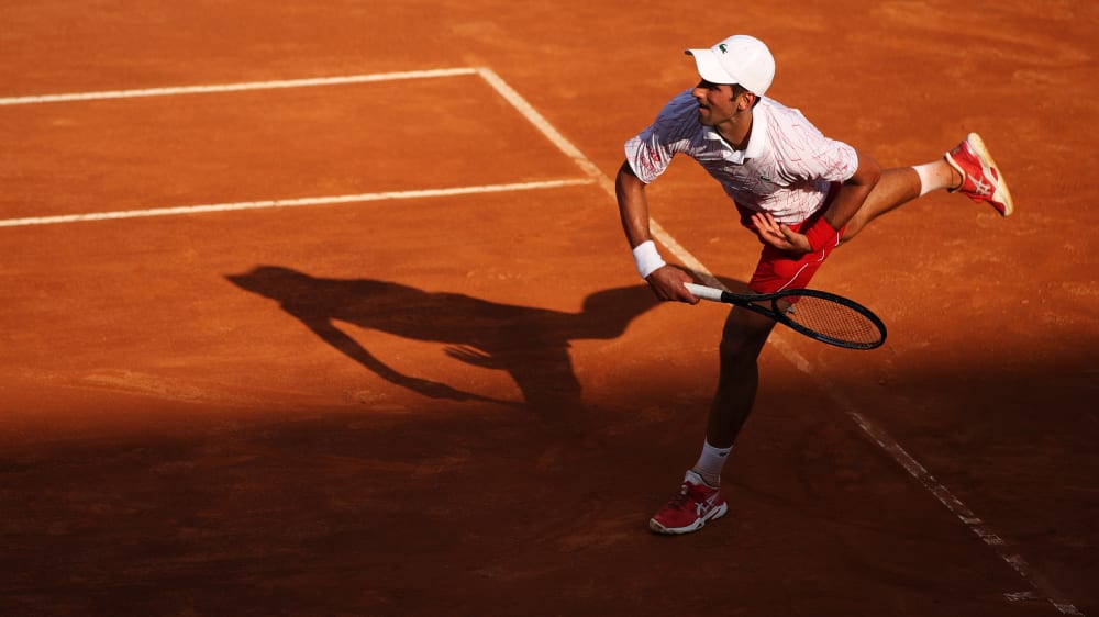 Nach Startschwierigkeiten eine Runde weiter: Novak Djokovic.