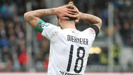 Kapitän Dennis Diekmeier