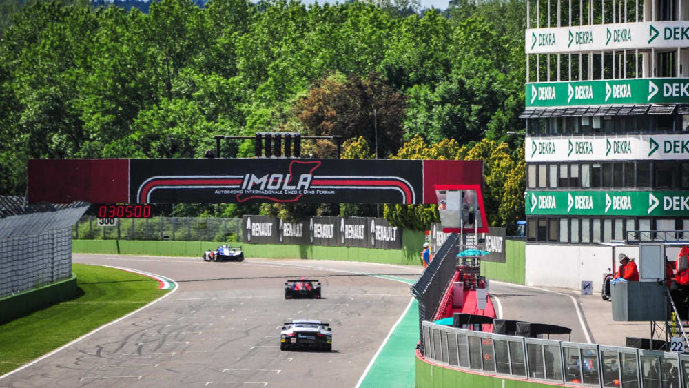 Formel 1 Rennen In Imola Vor Zuschauern Serie A Surreale Situation Kicker