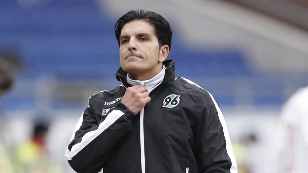 Auch wenn die Luft für Hannover 96 langsam dünner wird, Trainer Kenan Kocak sah gegen Kiel auch Positives.
