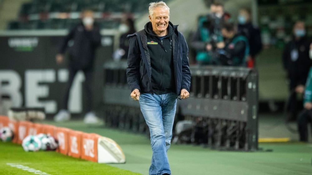 Er hat vor dem Wochenende Personalprobleme: Freiburgs Trainer Christian Streich.