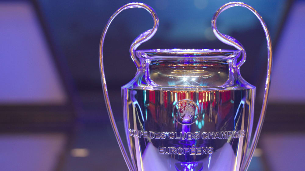 Champions-League-Trophäe