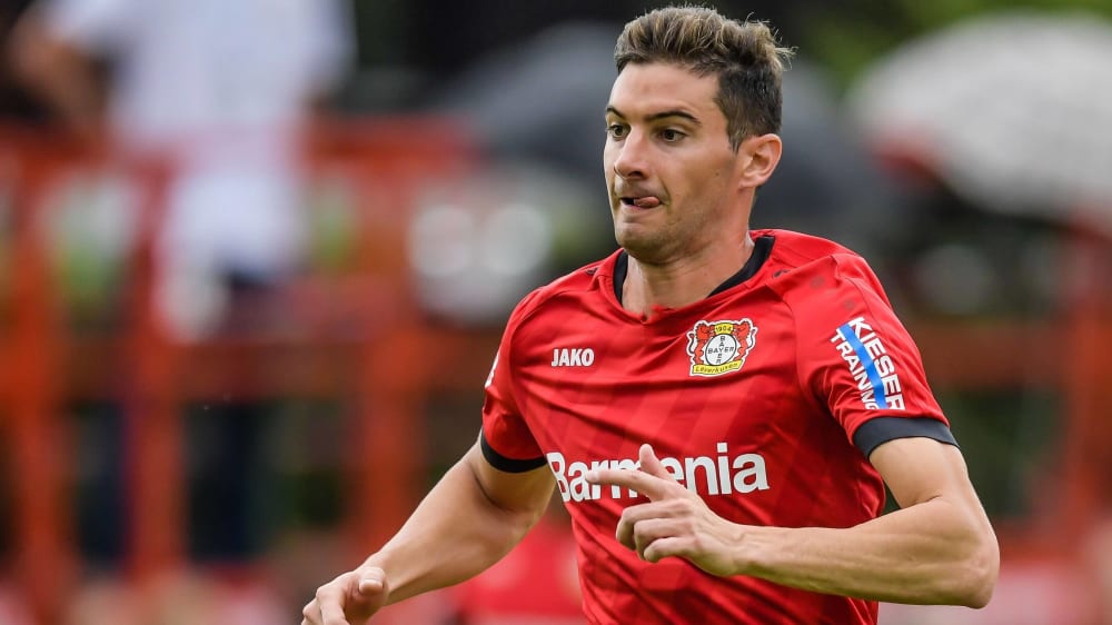 Bayer Leverkusen Scaloni Beruft Sehr Frischen Lucas Alario Ins Nationalteam Kicker