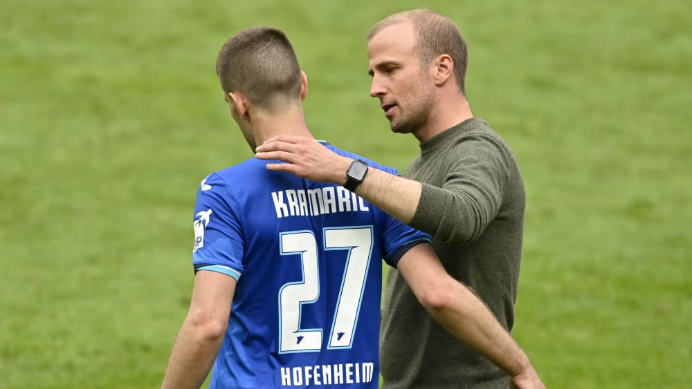 War gegen Schalke der Mann des Spiels: Andrej Kramaric mit Trainer Sebastian Hoeneß.