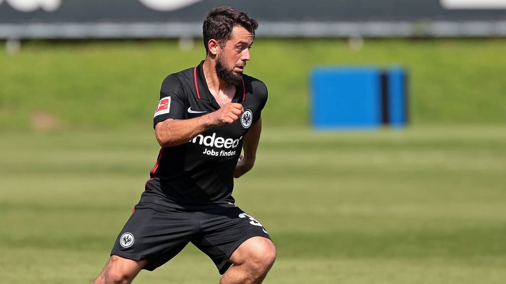 Eintracht Frankfurts Amin Younes pokert.