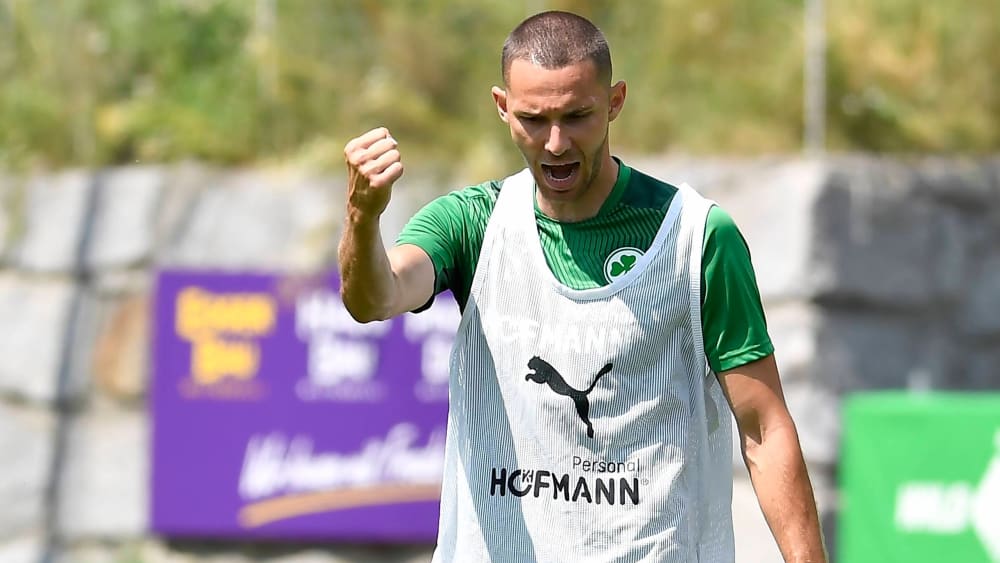 Fürths Kapitän Branimir Hrgota will auch im Training immer gewinnen.