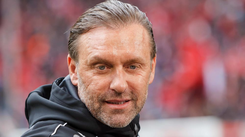 Hat die CL-Gruppenphase ins Visier genommen - und spricht über eine Bundesliga-Rückkehr: Thomas Doll.