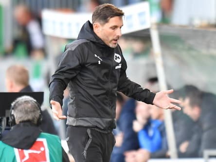 Ratlos: Fürths Trainer Stefan Leitl