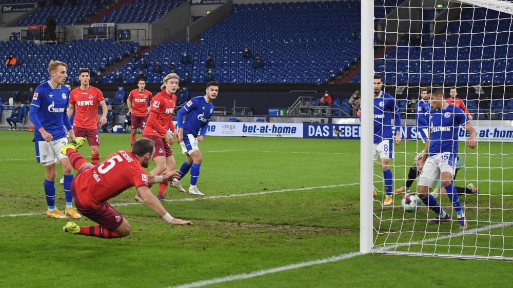 Führungstreffer: Rafael Czichos (l.) trifft zum 1:0 für Köln.