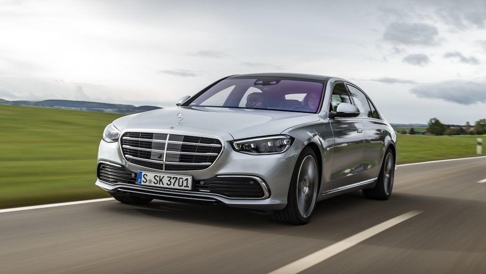 Mercedes S-Klasse: Startet als Benziner und Diesel, nächstes Jahr folgt ein Plug-in-Hybrid.
