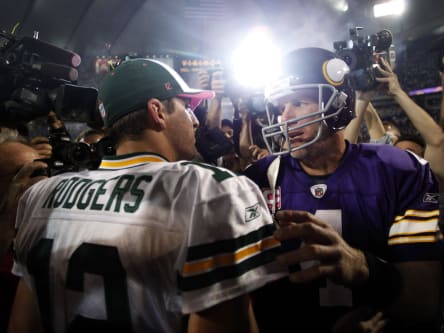 Aaron Rodgers (links) und Brett Favre