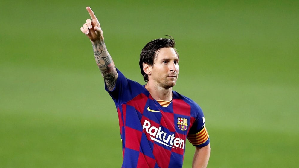 Immer weiter nach oben: Lionel Messi feiert sein 2:0 auf seine ganz eigene Weise.
