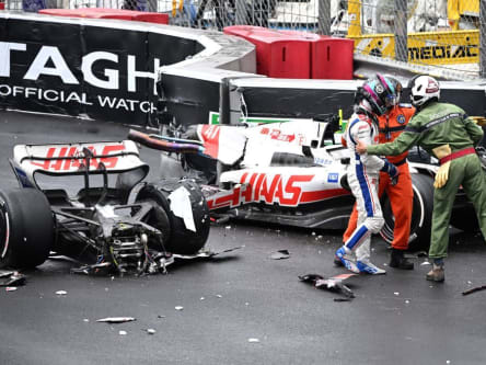 Das Auto entzwei: Mick Schumacher und sein Haas-Bolide.