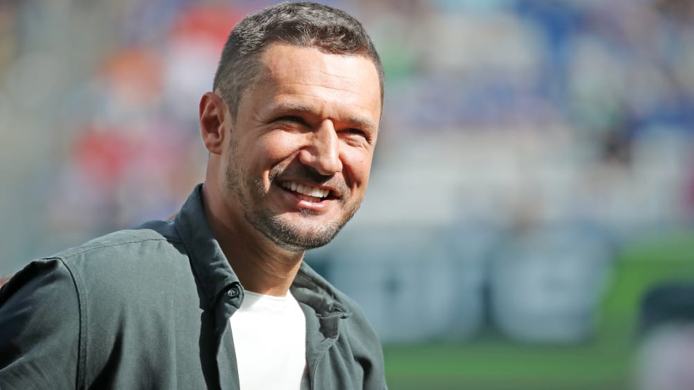 Sejad Salihovic zieht sich für die TSG Hoffenheim II wieder ein Trikot über.