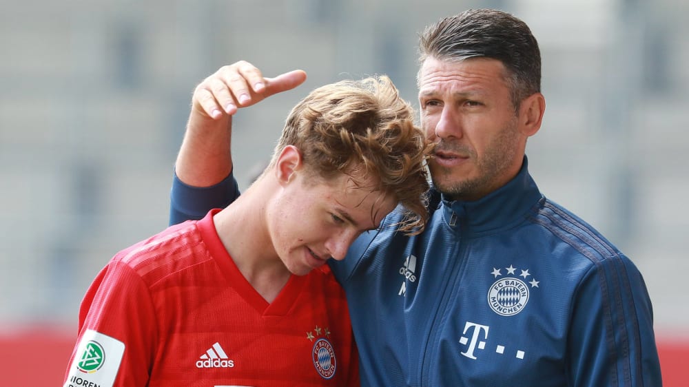 Nur 0:0 zum Start: Trainer Martin Demichelis und Moritz Mosandl.