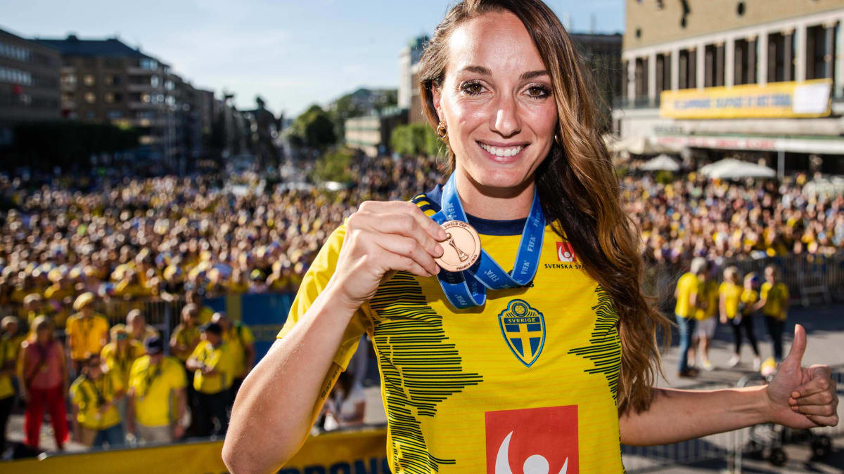 Die Erste Galactica Schwedin Asllani Zu Real Madrid Frauen Fussball Kicker
